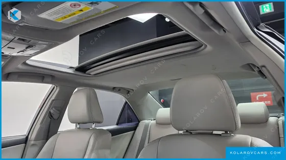 TOYOTA CAMRY HYBRID XLE