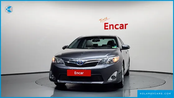 TOYOTA CAMRY HYBRID XLE