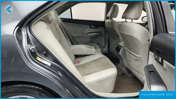 TOYOTA CAMRY HYBRID XLE