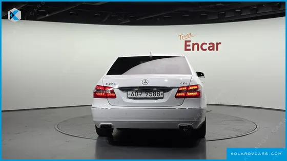 MERCEDES E-CLASS E220 CDI AVANTGARDE