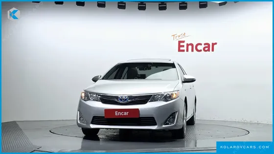 TOYOTA CAMRY HYBRID XLE