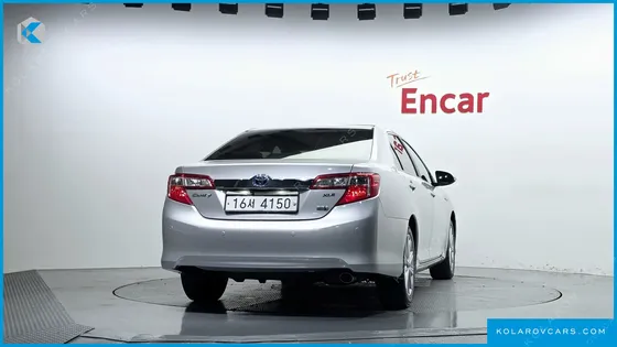 TOYOTA CAMRY HYBRID XLE