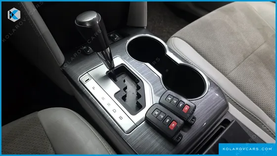 TOYOTA CAMRY HYBRID XLE