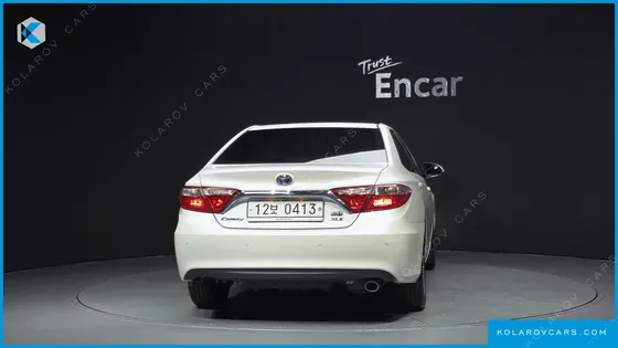 TOYOTA CAMRY HYBRID XLE
