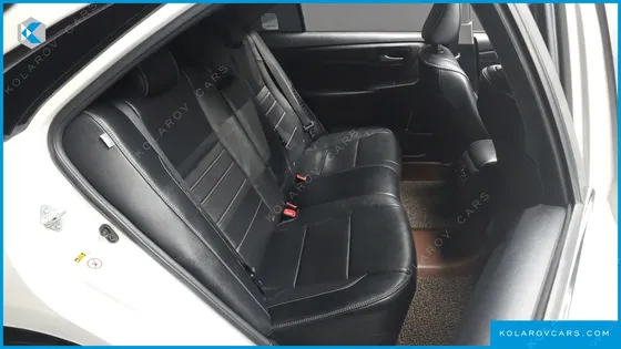 TOYOTA CAMRY HYBRID XLE