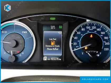 TOYOTA CAMRY HYBRID XLE