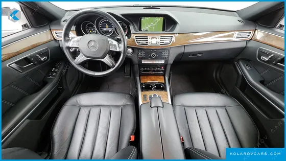 MERCEDES E-CLASS E300 ELEGANCE