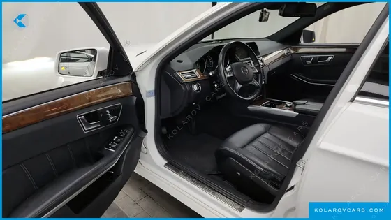 MERCEDES E-CLASS E300 ELEGANCE
