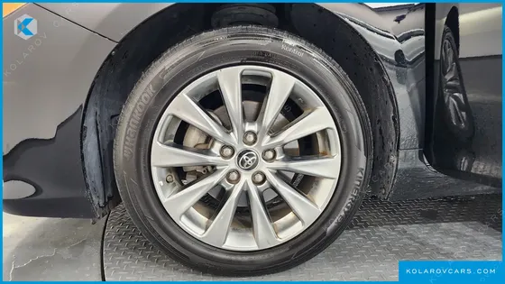 TOYOTA CAMRY 2.5 XLE
