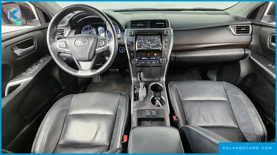 TOYOTA CAMRY 2.5 XLE