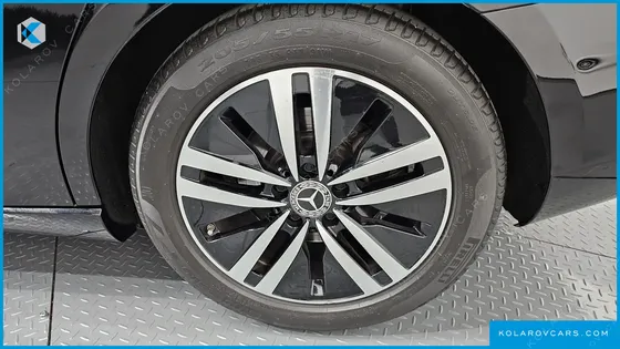 MERCEDES A-CLASS A220 SEDAN