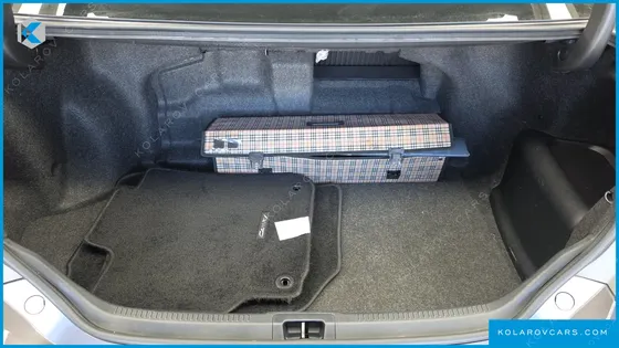 TOYOTA CAMRY HYBRID XLE