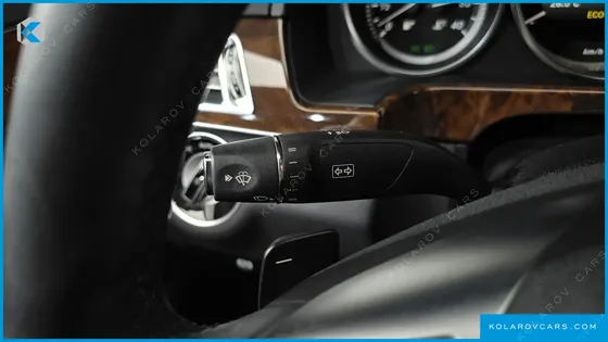 MERCEDES E-CLASS E300 ELEGANCE