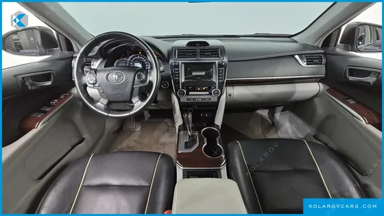 TOYOTA CAMRY 2.5 XLE