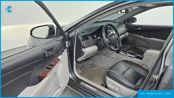 TOYOTA CAMRY 2.5 XLE