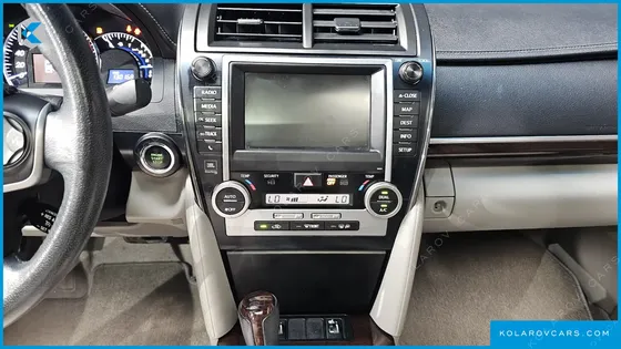 TOYOTA CAMRY 2.5 XLE