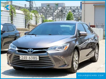 TOYOTA CAMRY HYBRID XLE