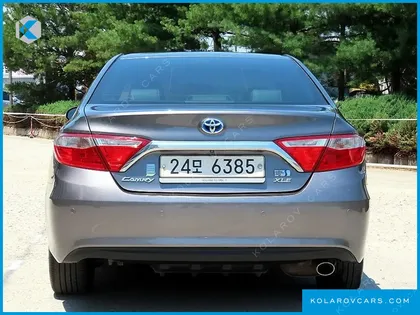 TOYOTA CAMRY HYBRID XLE