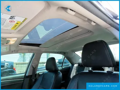 TOYOTA CAMRY HYBRID XLE