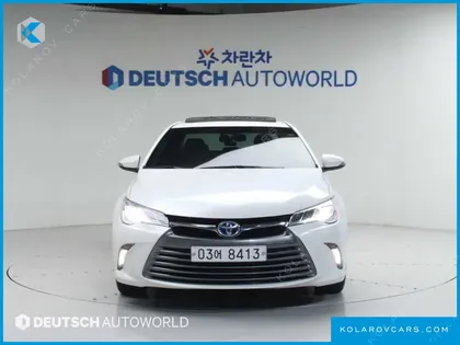 TOYOTA CAMRY HYBRID XLE