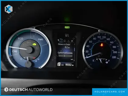 TOYOTA CAMRY HYBRID XLE