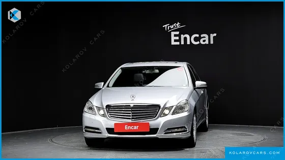 MERCEDES E-CLASS E300 ELEGANCE