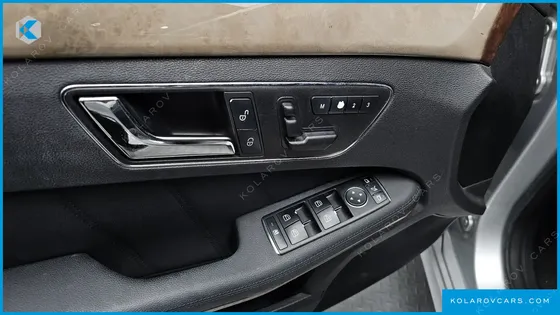 MERCEDES E-CLASS E300 ELEGANCE