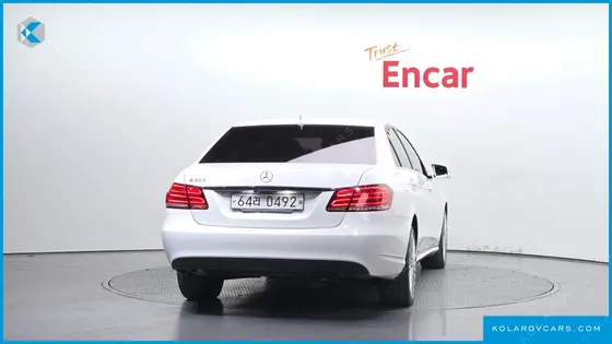 MERCEDES E-CLASS E300 ELEGANCE