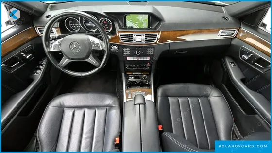 MERCEDES E-CLASS E300 ELEGANCE
