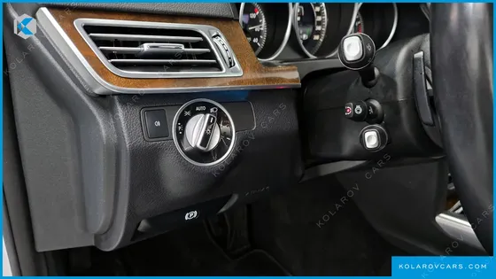 MERCEDES E-CLASS E300 ELEGANCE