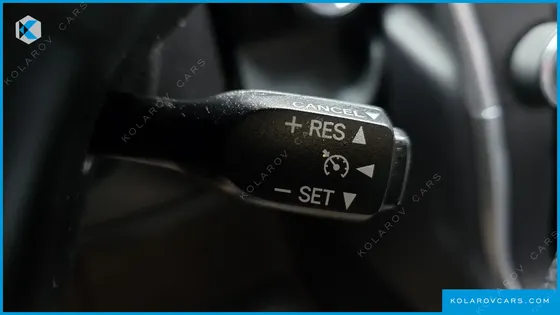 TOYOTA CAMRY HYBRID XLE