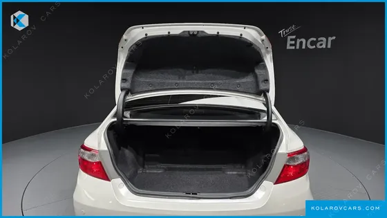 TOYOTA CAMRY HYBRID XLE