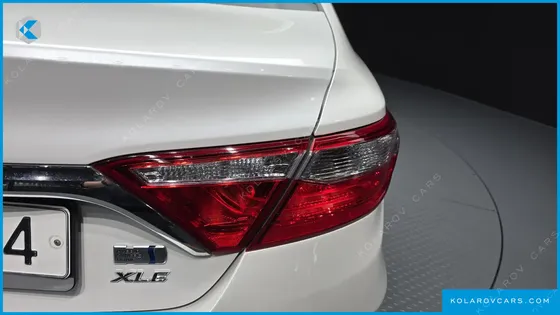 TOYOTA CAMRY HYBRID XLE