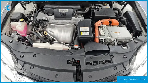 TOYOTA CAMRY HYBRID XLE