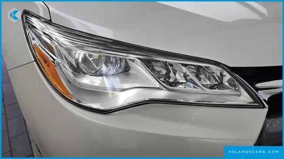 TOYOTA CAMRY HYBRID XLE