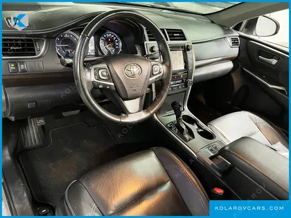 TOYOTA CAMRY 2.5 XLE