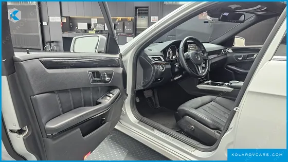 MERCEDES E-CLASS E300 AVANGARD
