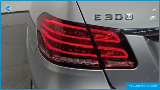 MERCEDES E-CLASS E300 AVANGARD