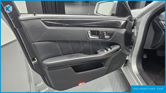 MERCEDES E-CLASS E300 AVANGARD