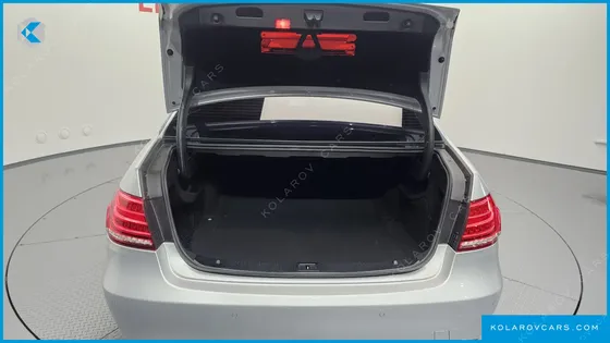 MERCEDES E-CLASS E300 AVANGARD