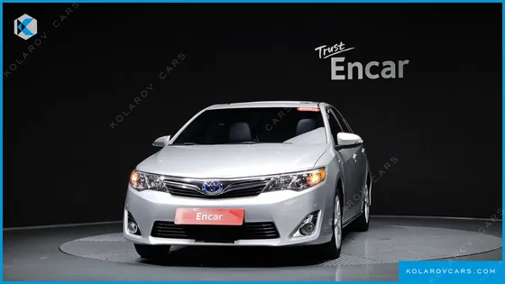 TOYOTA CAMRY HYBRID XLE