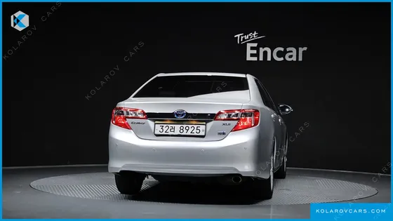 TOYOTA CAMRY HYBRID XLE