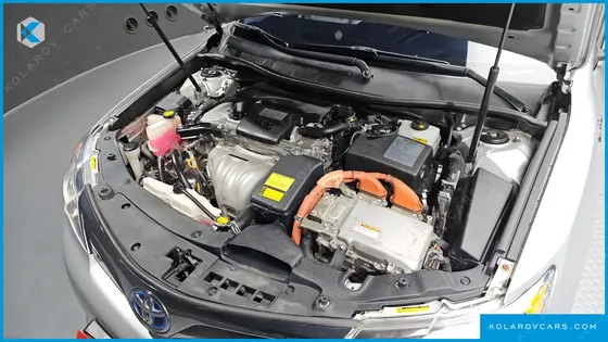 TOYOTA CAMRY HYBRID XLE