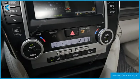 TOYOTA CAMRY HYBRID XLE