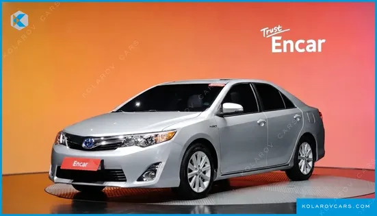 TOYOTA CAMRY HYBRID XLE