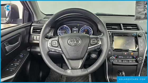 TOYOTA CAMRY 2.5 XLE