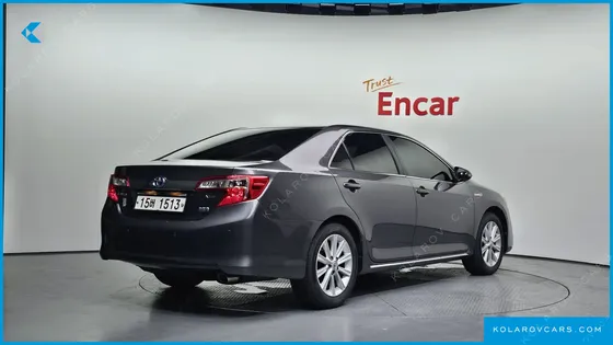 TOYOTA CAMRY HYBRID XLE