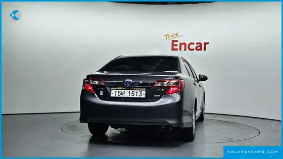 TOYOTA CAMRY HYBRID XLE