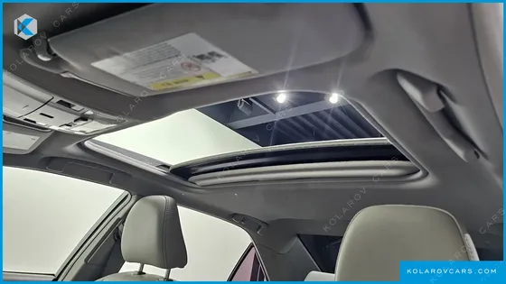 TOYOTA CAMRY HYBRID XLE