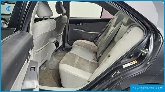 TOYOTA CAMRY HYBRID XLE